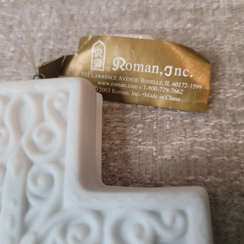 5 Ceramic Porcelain Cross Christmas Ornaments White Gold Green‎ Roman Inc